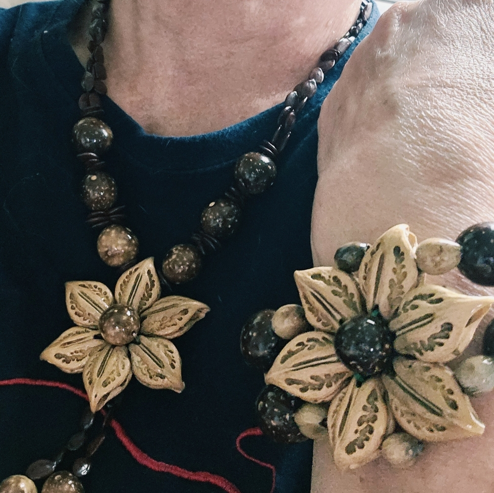 VTG Boho Artisan Seed & Nut Statement  Necklace 19"+4"drop & Matching Bracelet